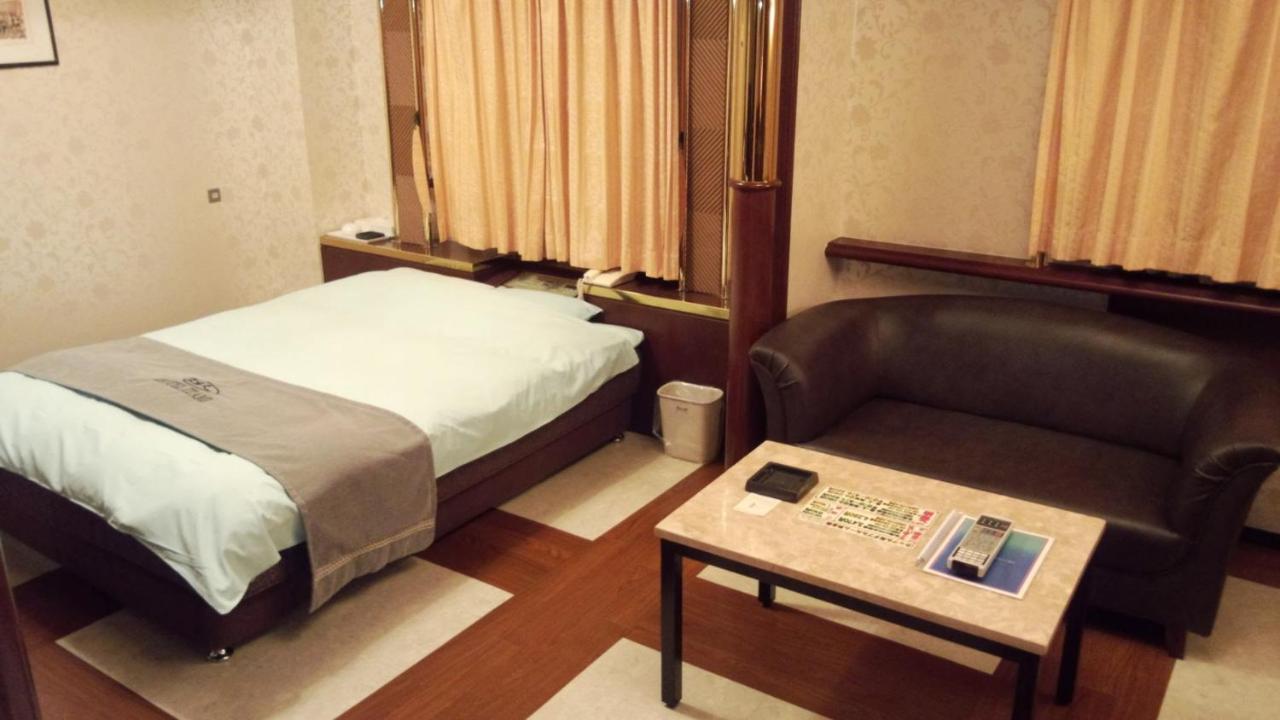 Hotel Itami Экстерьер фото